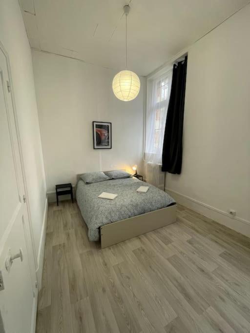 Agreable Maison De Ville Dans La Plus Belle Avenue Orléans Buitenkant foto